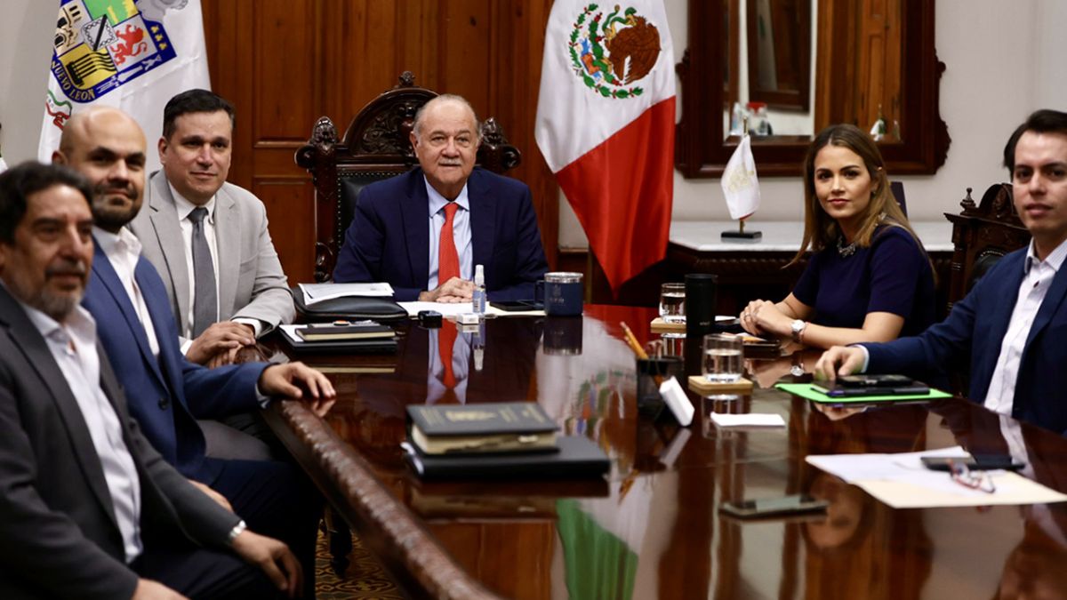 Secretario de Gobierno y Presidenta del Congreso se Reúnen