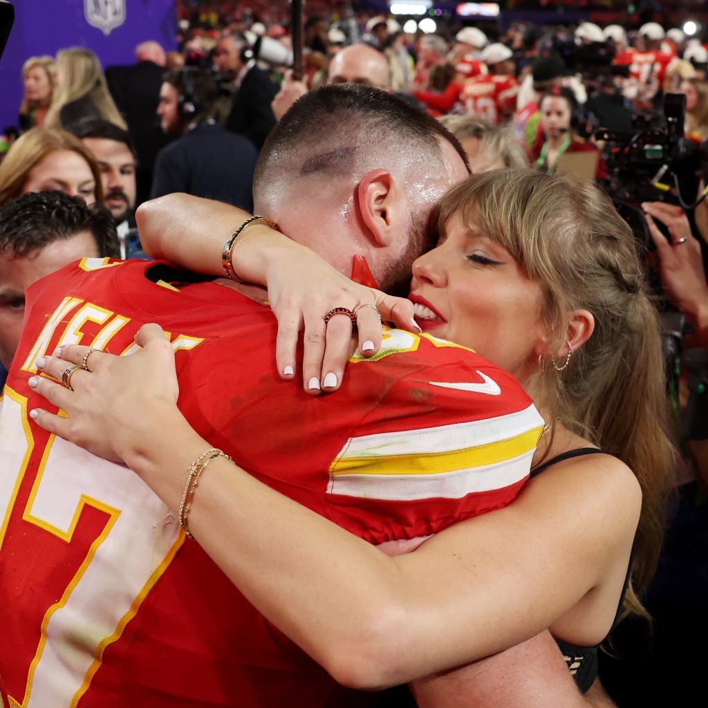 Travis Kelce, Taylor Swift | Tu Colonia Nuevo León Travis Kelce, Taylor Swift, the Life of a Showgirl, álbum 2025