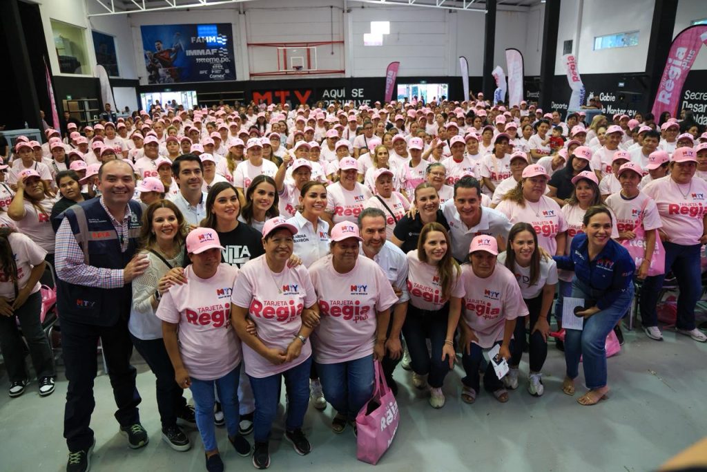 Tarjeta Regia Plus | Tu Colonia Nuevo León Tarjeta Regia Plus, Alcalde, Dif De Monterrey, Gimnasio De La Colonia Burócratas, Mujeres Regias, Sur De Monterrey