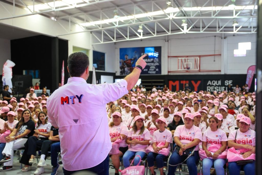 Tarjeta Regia Plus | Tu Colonia Nuevo León Tarjeta Regia Plus, Alcalde, Dif De Monterrey, Gimnasio De La Colonia Burócratas, Mujeres Regias, Sur De Monterrey