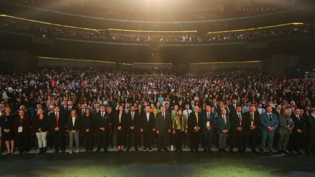 Congreso Universitario Motor De México. Adrián De La Garza. | Tu Colonia Nuevo León